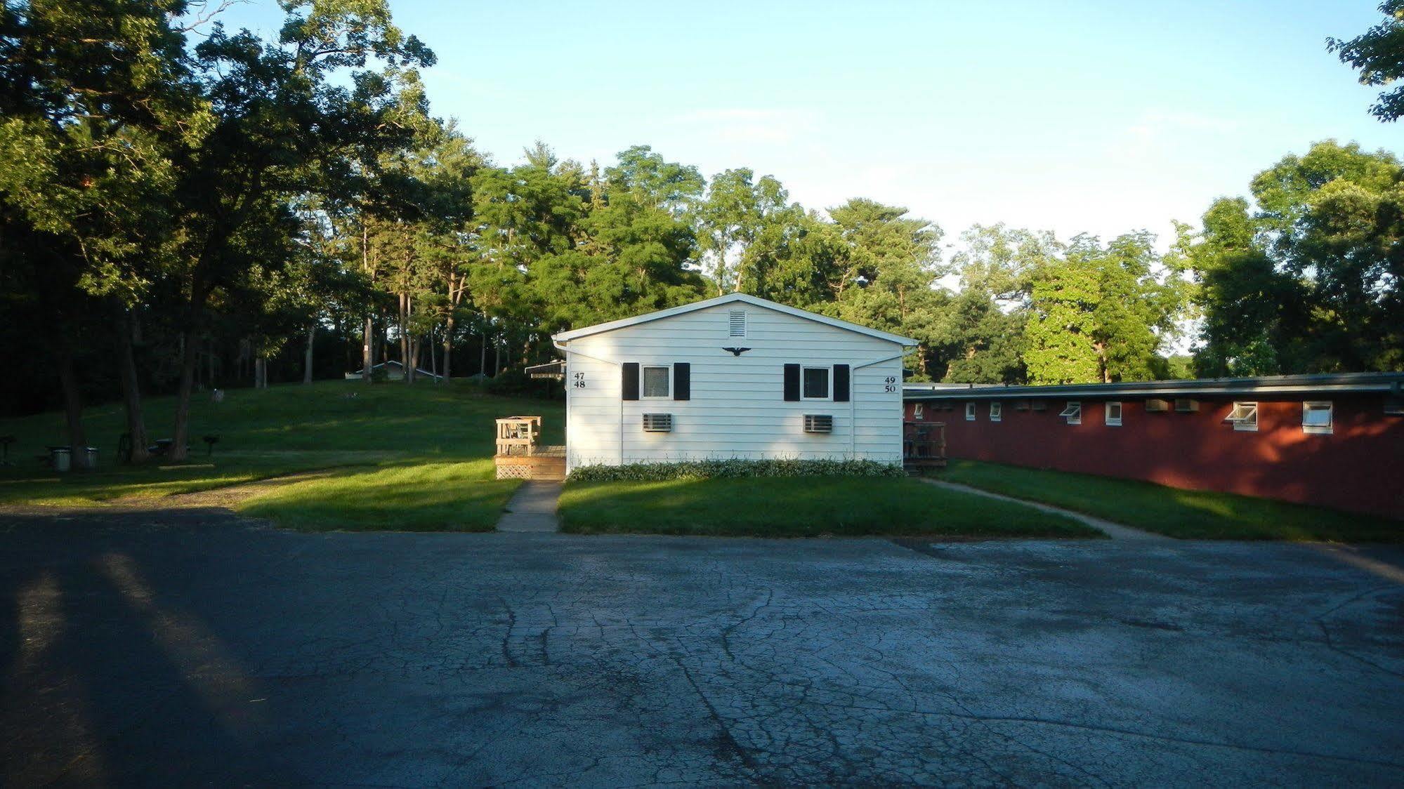 Indian Trail Motel Wisconsin Dells Extérieur photo