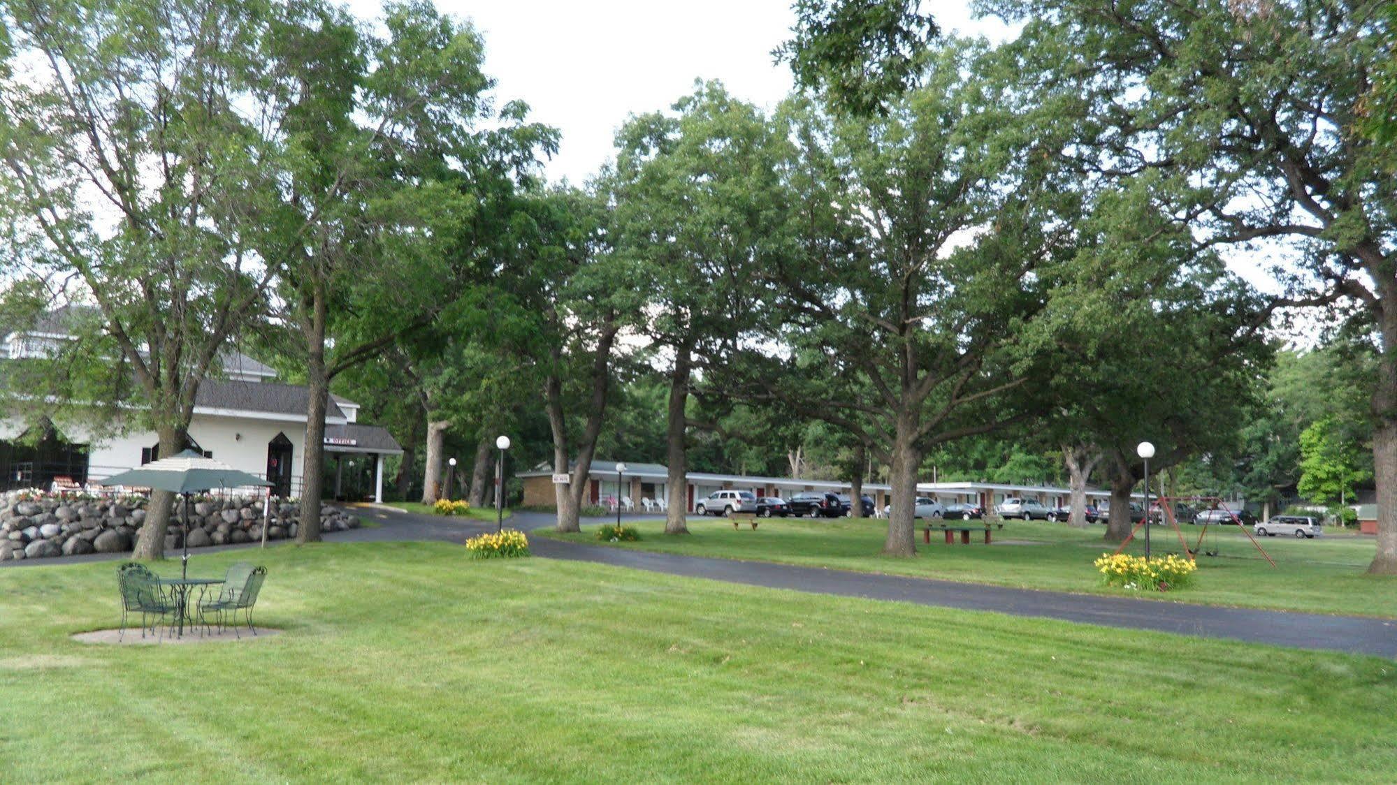 Indian Trail Motel Wisconsin Dells Extérieur photo