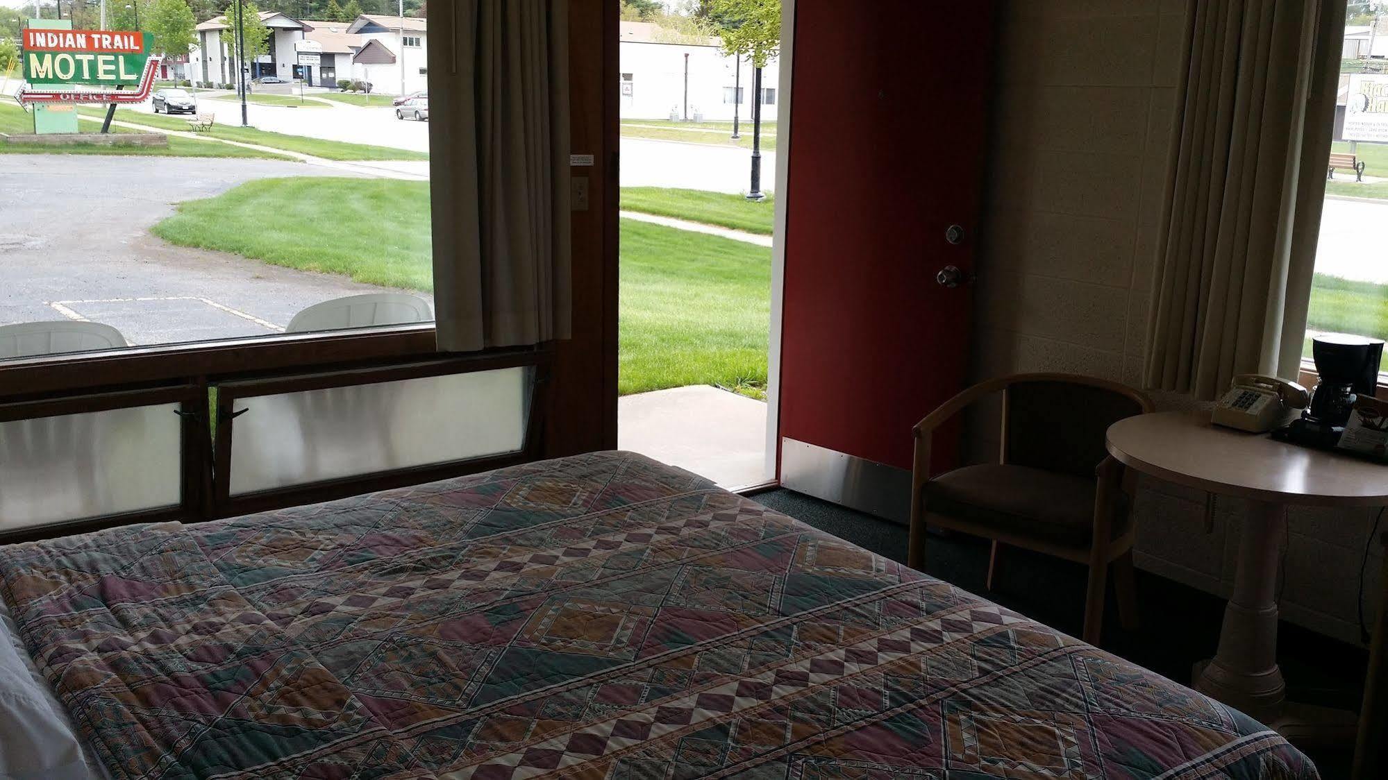 Indian Trail Motel Wisconsin Dells Extérieur photo