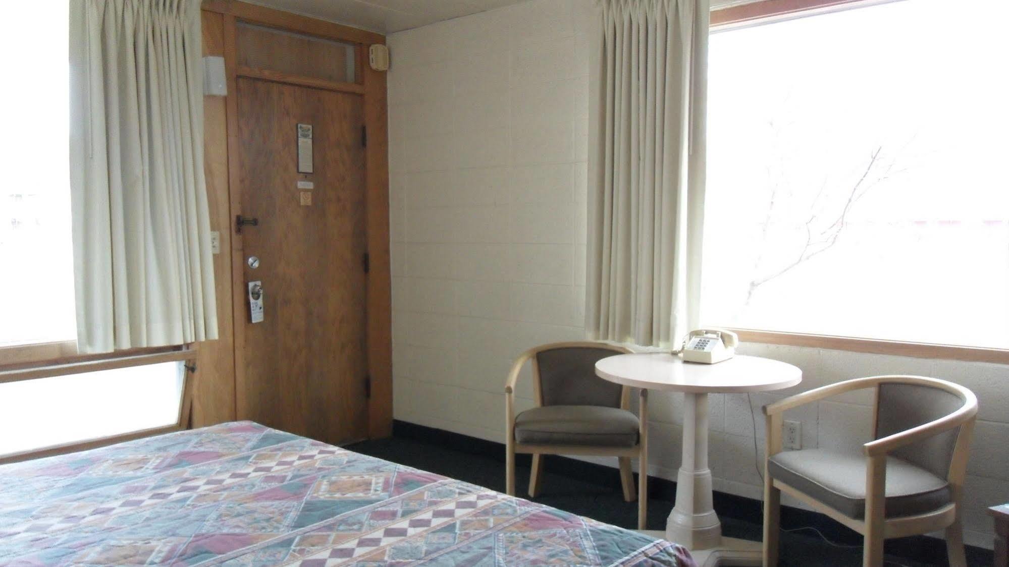 Indian Trail Motel Wisconsin Dells Extérieur photo