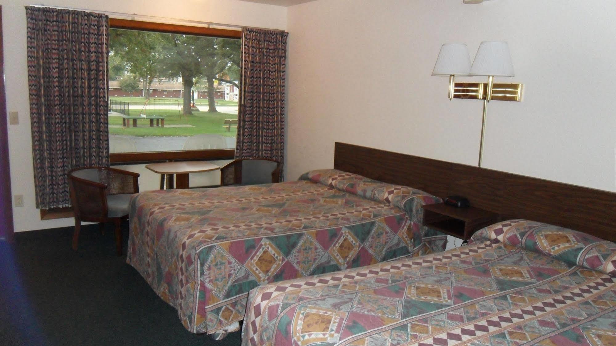 Indian Trail Motel Wisconsin Dells Extérieur photo