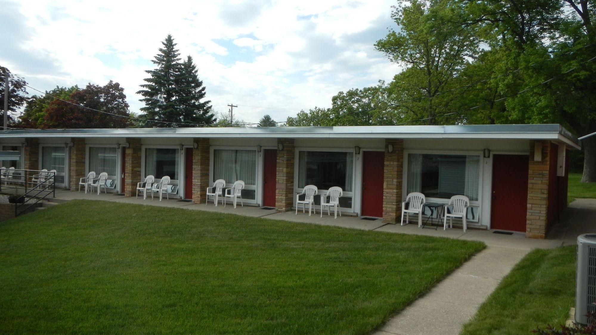 Indian Trail Motel Wisconsin Dells Extérieur photo